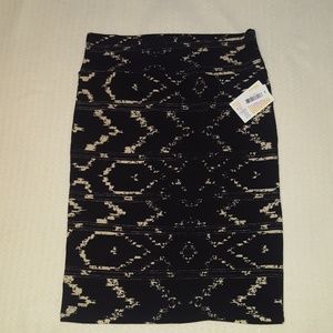 LulaRoe Cassie Skirt